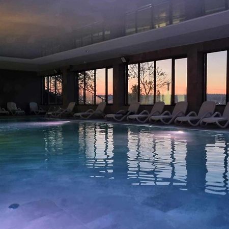 Wspanialy Apartament & Spa Nad Morzem Dziwnów Exteriör bild