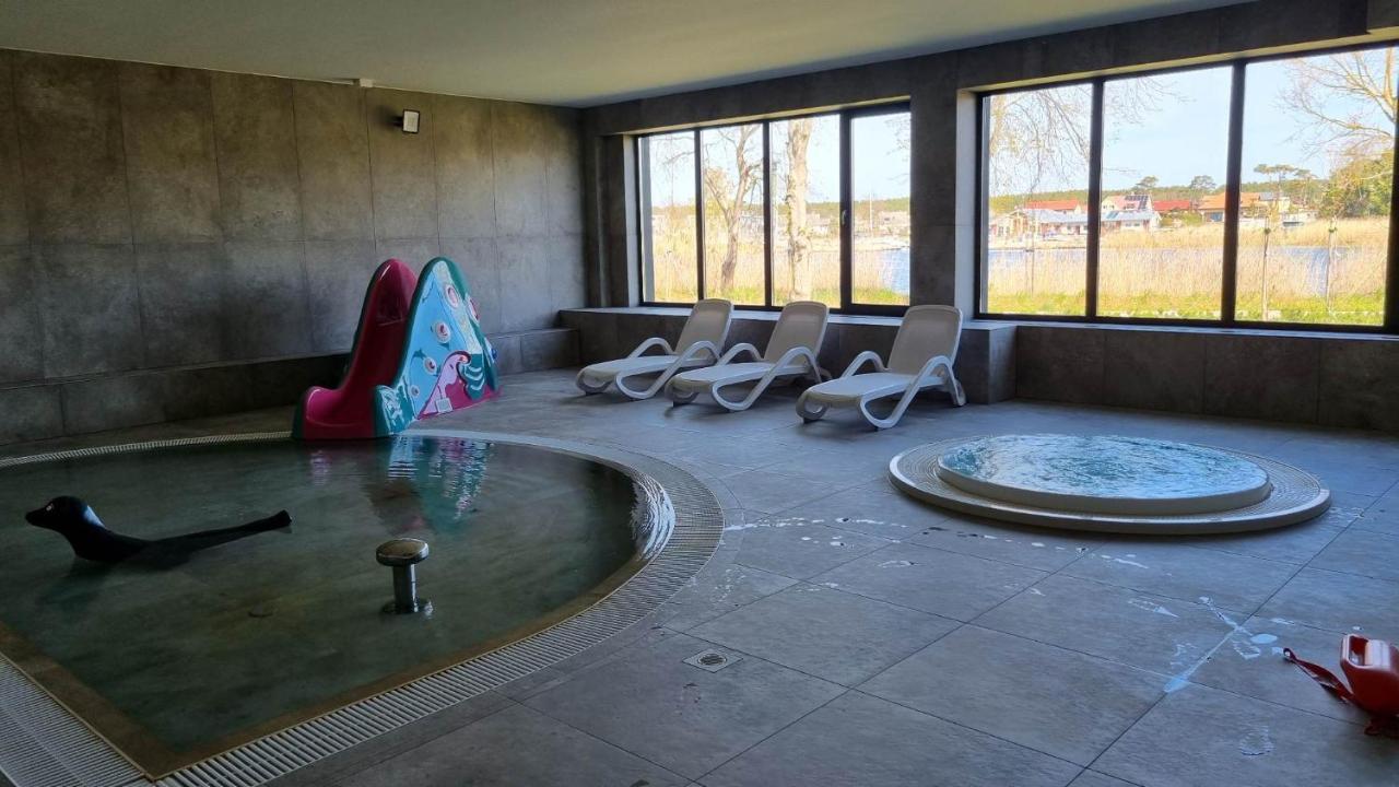 Wspanialy Apartament & Spa Nad Morzem Dziwnów Exteriör bild